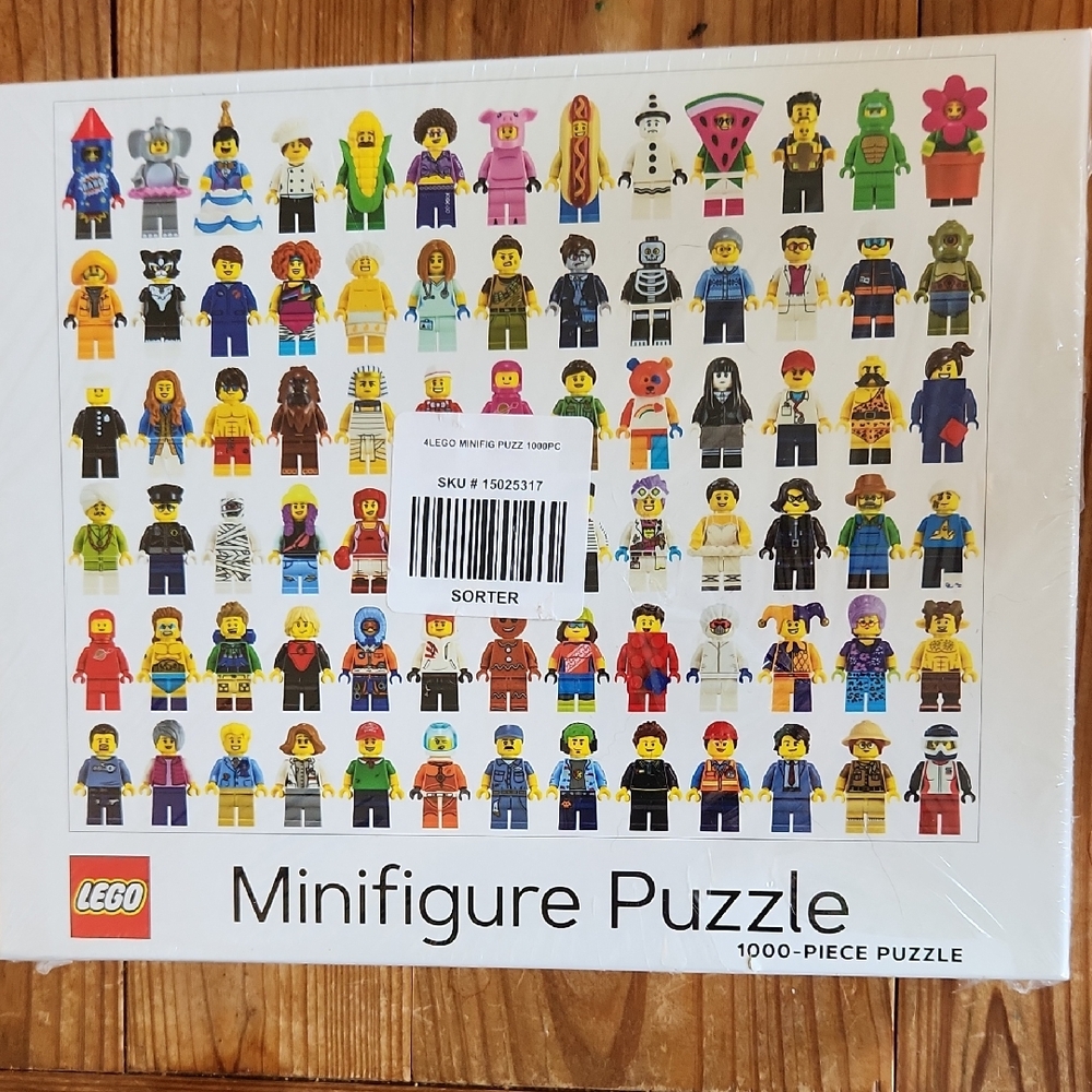 LEGO NWT Minifigure Puzzle - 1000 Pieces - Multicolor